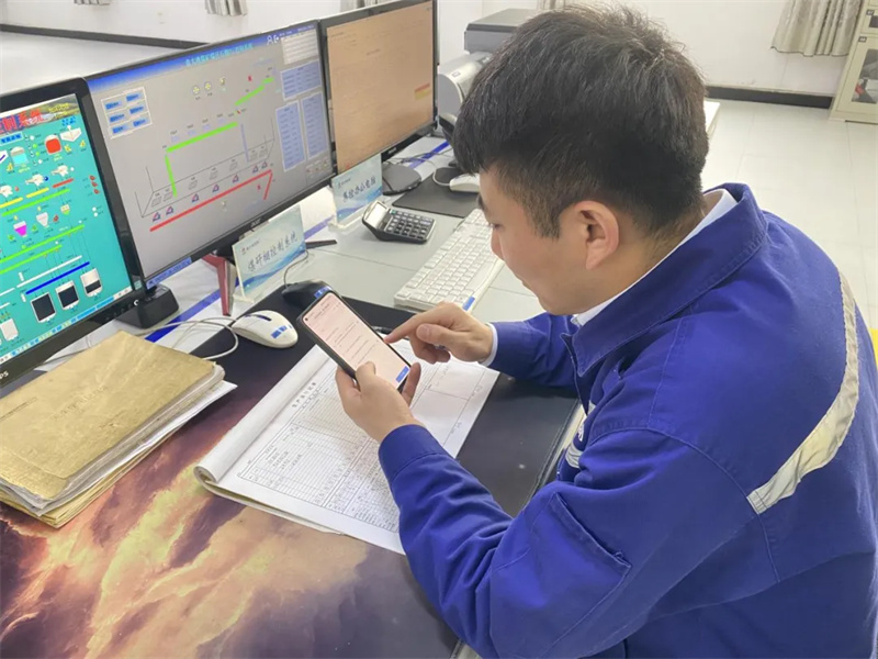021743555508642935.jpg 選煤公司袁大灘選煤廠:電子化考試助力安全培訓(xùn)01.jpg
